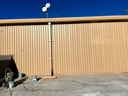 Lámina metálica pintada y equipo de aplicación, PriceSmart Santa Ana